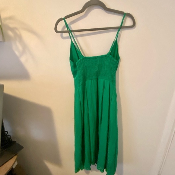 Green Summer Dress - Picture 5 of 5